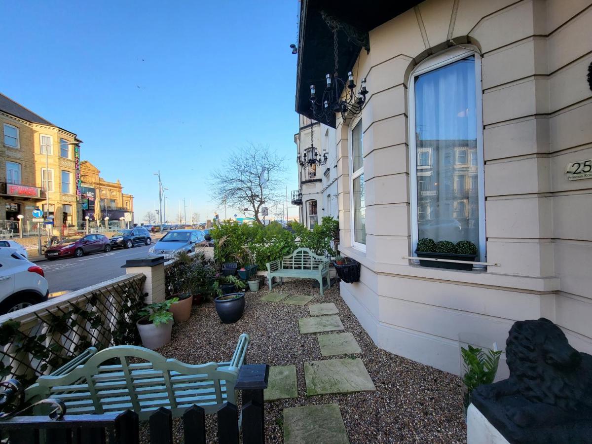 The Collingwood Guest House Great Yarmouth Exterior photo